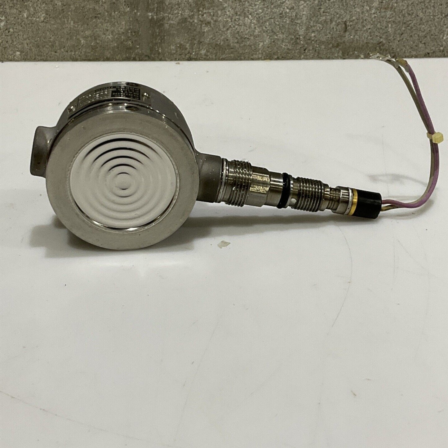 FOXBORO 84X-60700 B013952 2A8409 B0139SZ PRESSURE SENSOR 555