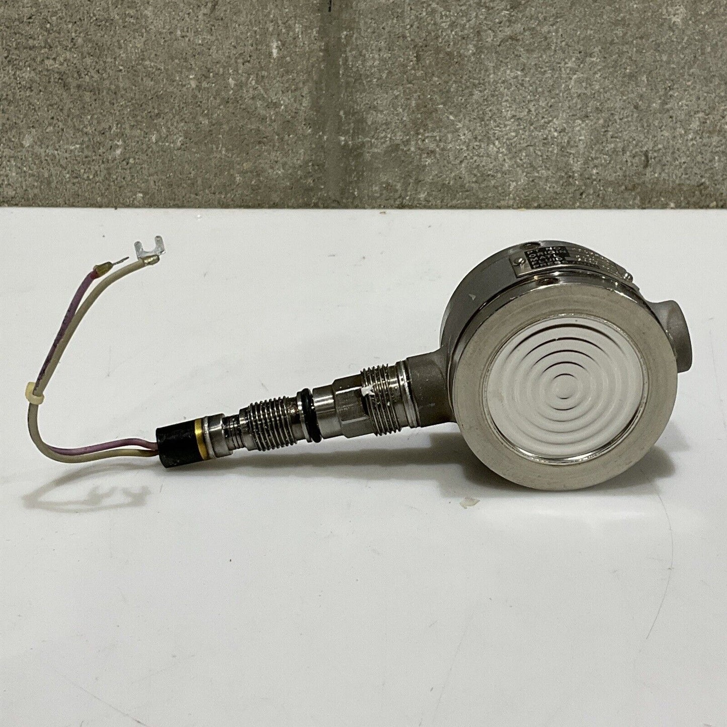 FOXBORO 84X-60700 B013952 2A8409 B0139SZ PRESSURE SENSOR 555