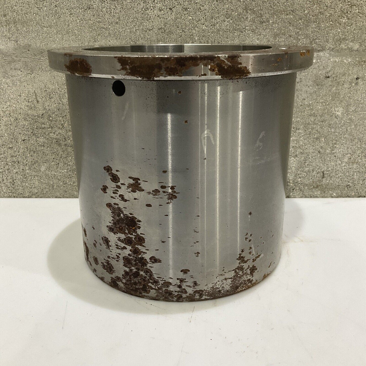 FES INTL 350-000040-321 R32083 147530 H29-2 OUTLET BEARING JOURNAL 678