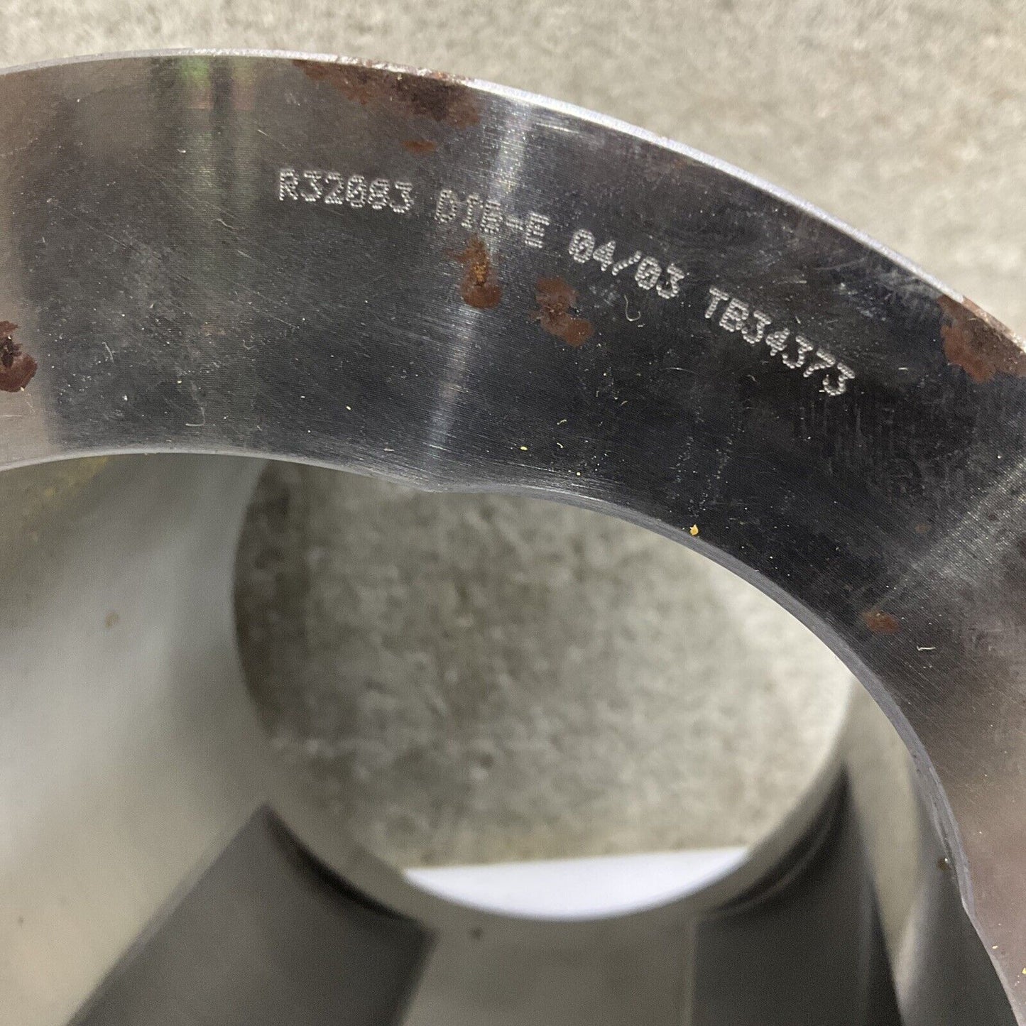FES INTL 350-000040-321 R32083 147530 H29-2 OUTLET BEARING JOURNAL 678