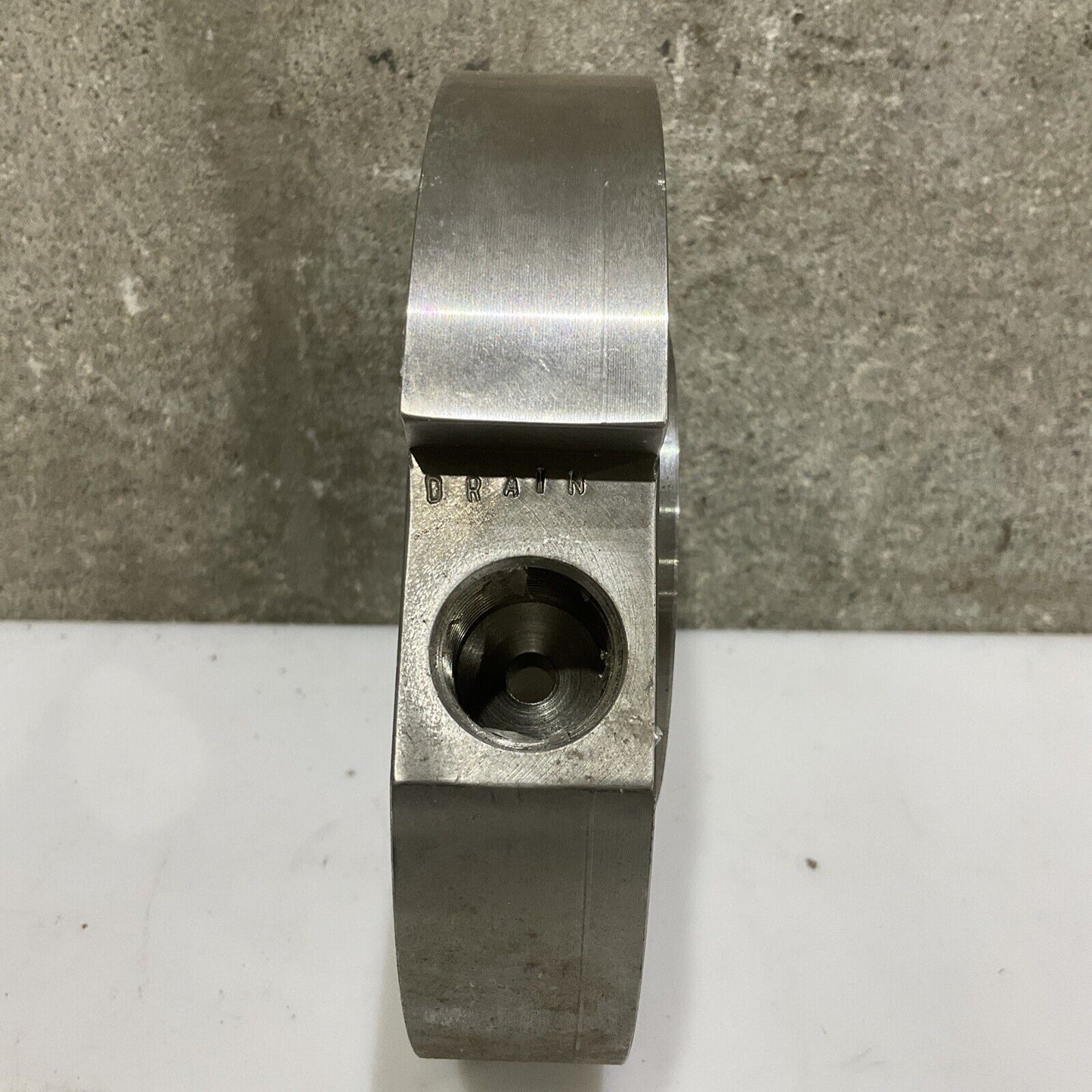 CLYDE UNION 807B0184900D21400 GLAND 6 IN OD 678