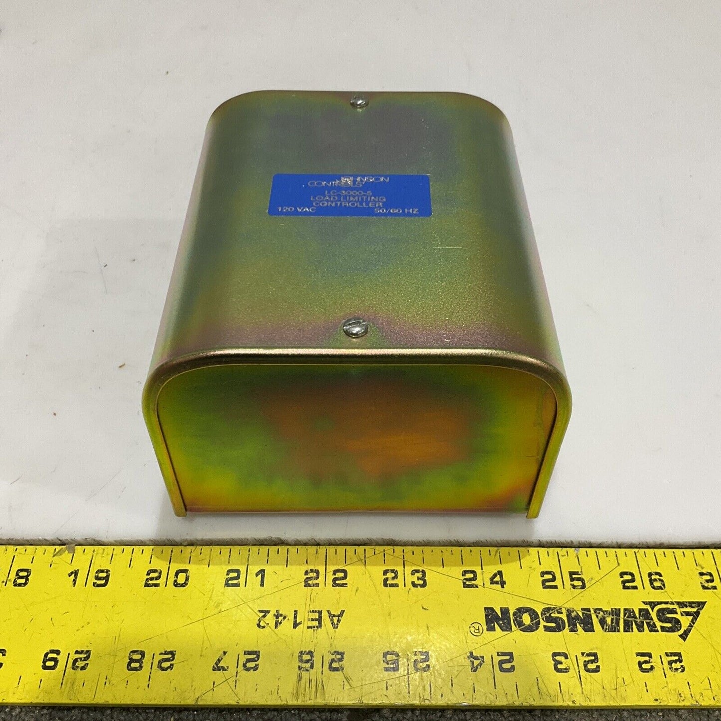 JOHNSON CONTROLS LC-3000-5 P0540088-0020 LOAD LIMITING CONTROLLER ENCLOSURE 555