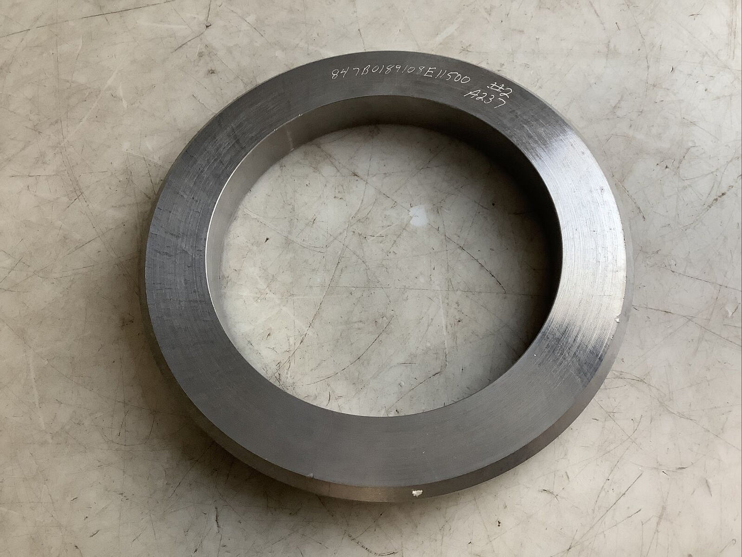 CLYDE UNION 847B0189108E11500 THROAT BUSHING 678
