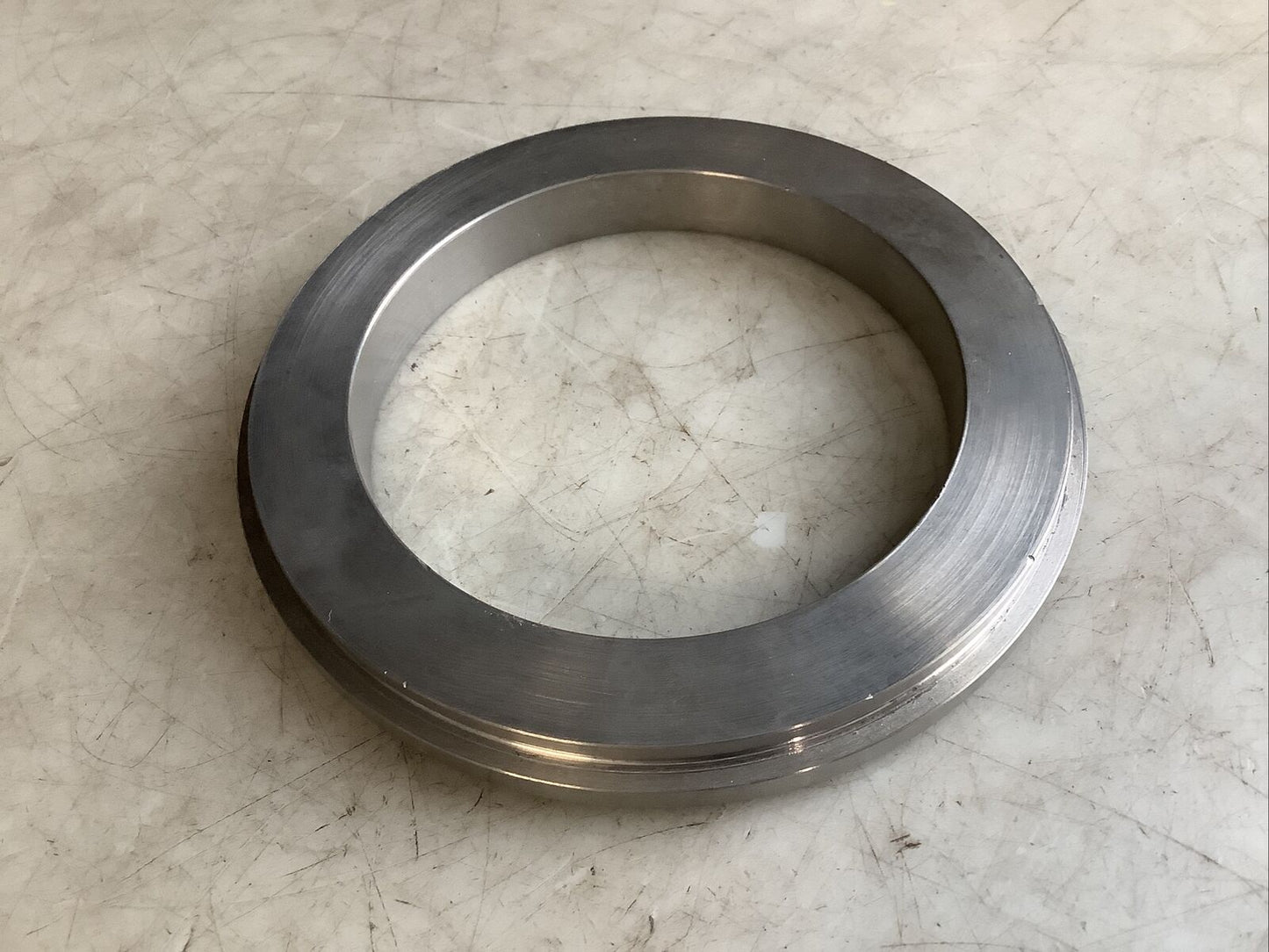 CLYDE UNION 847B0189108E11500 THROAT BUSHING 678