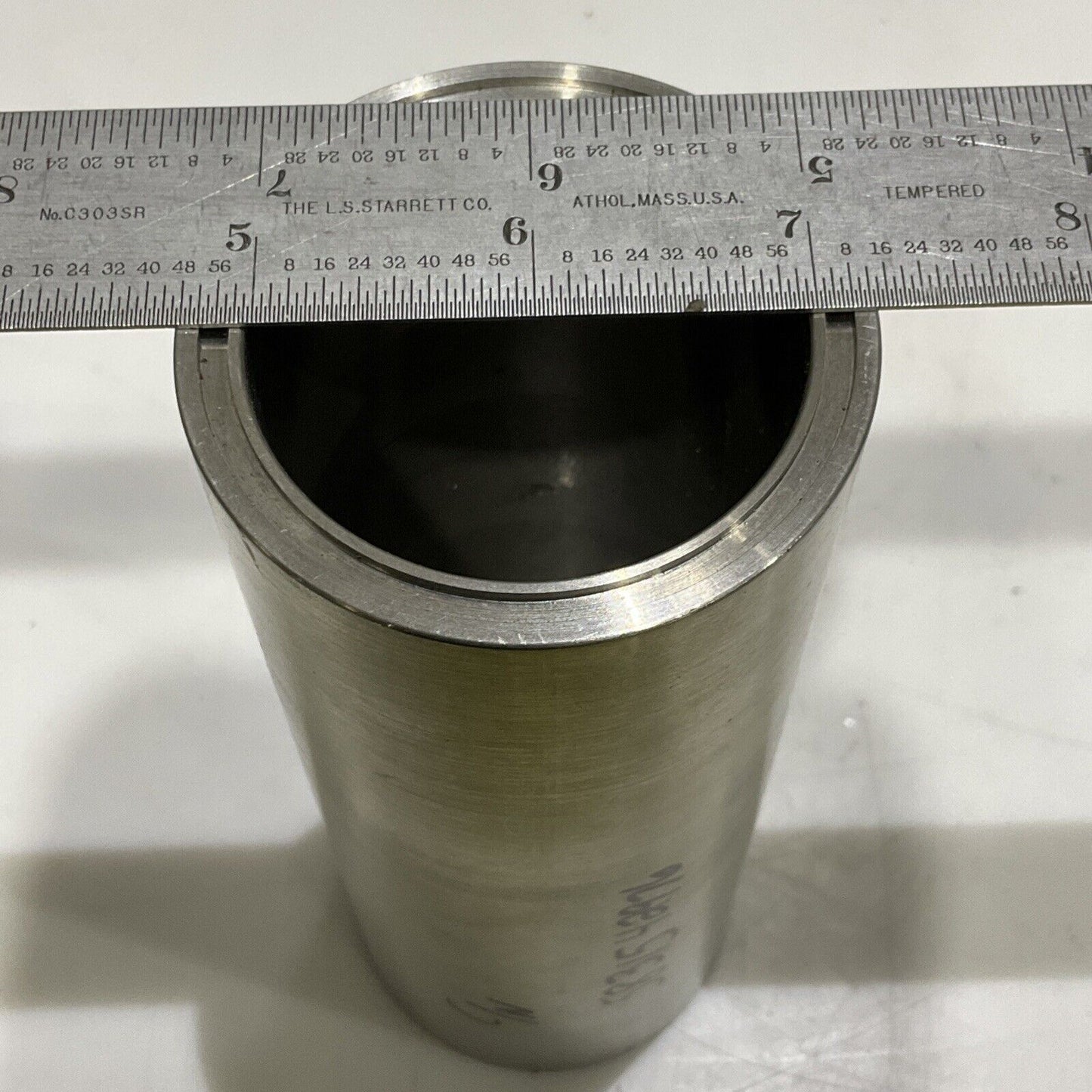 HAZELTON 593991-087 SHAFT SLEEVE 678