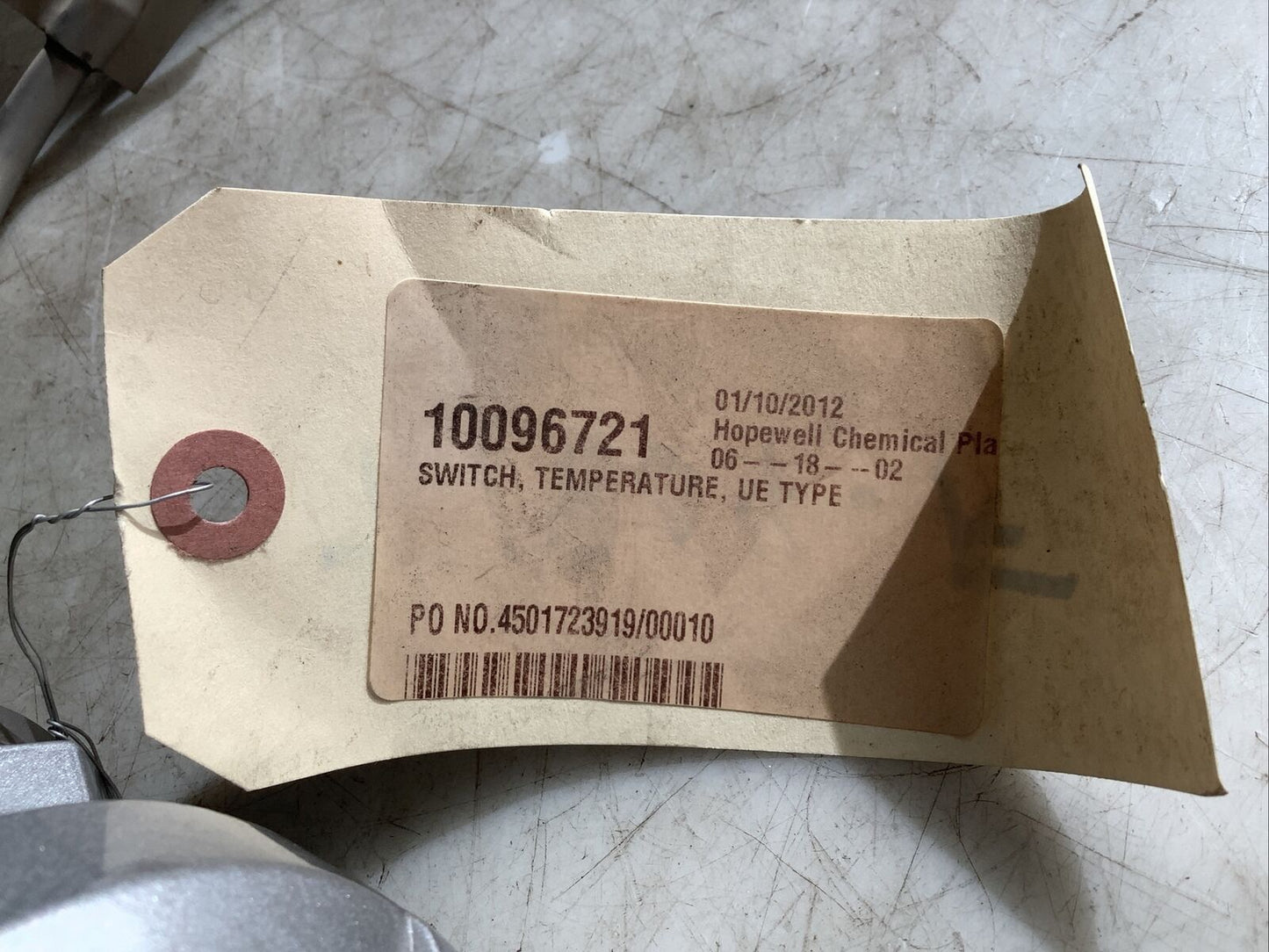 UE T1804-F TEMPERATURE SENSOR 555