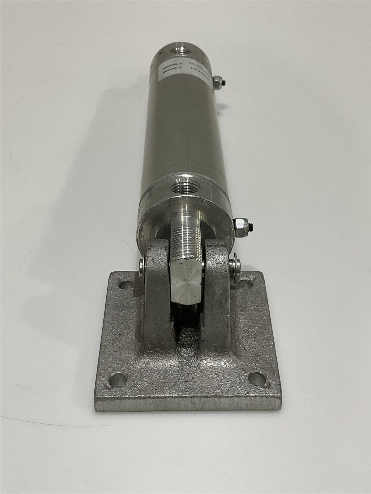 D-03150 CYLINDER