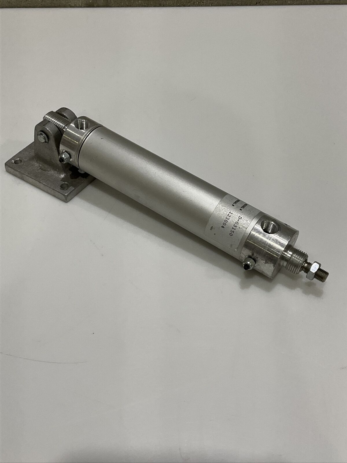 D-03150 CYLINDER