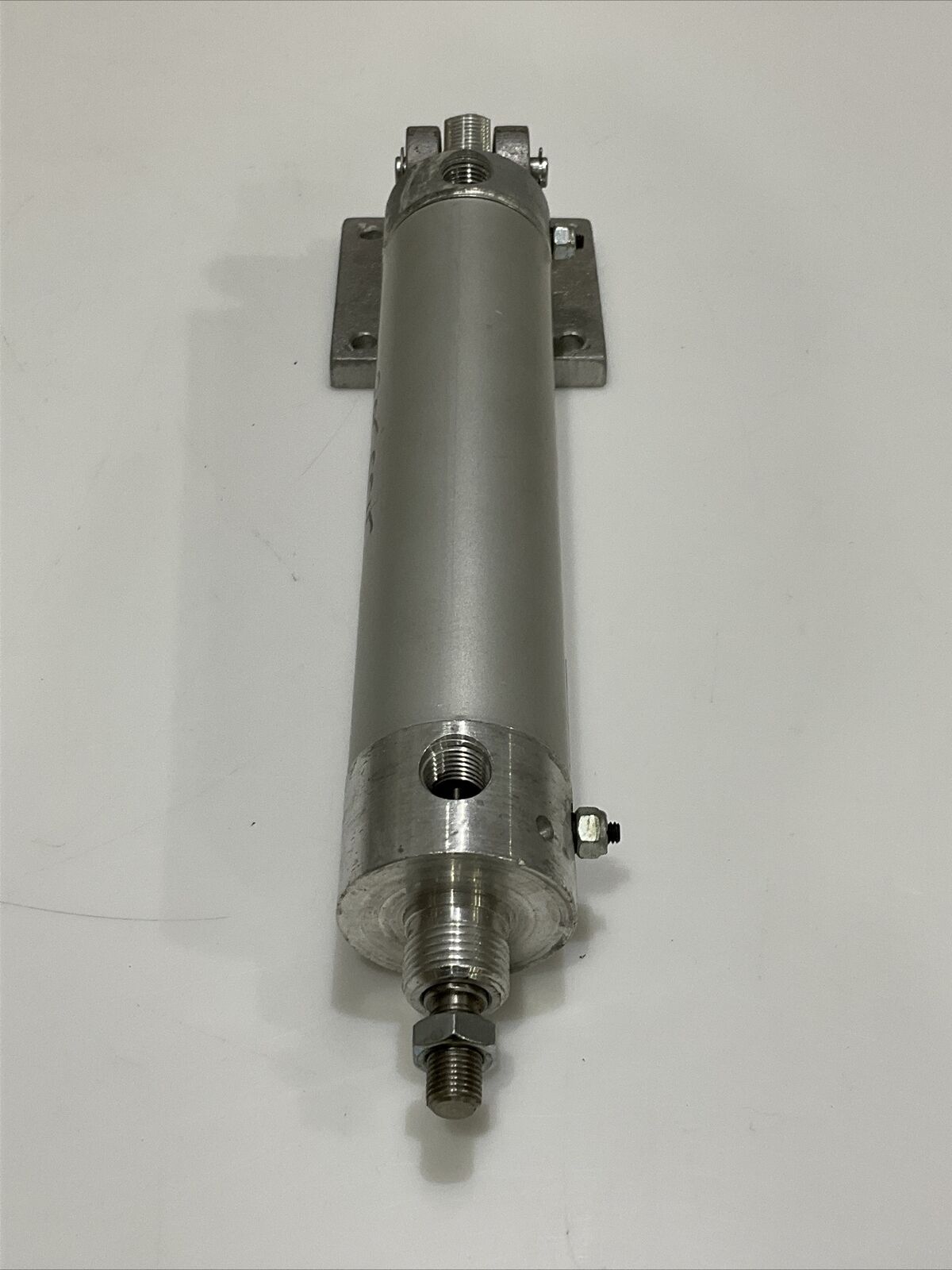 D-03150 CYLINDER