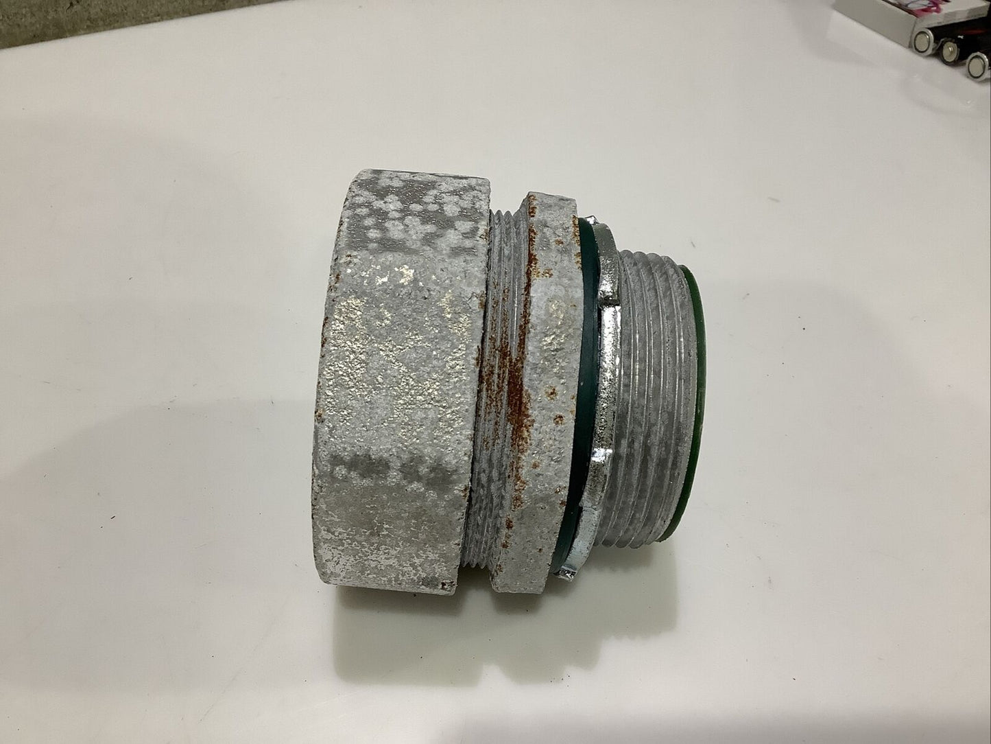STEEL ELECTRIC SLT33T LIQUIDTIGHT CONNECTOR INSULATED 2-1/2IN - QTY 10 ECH
