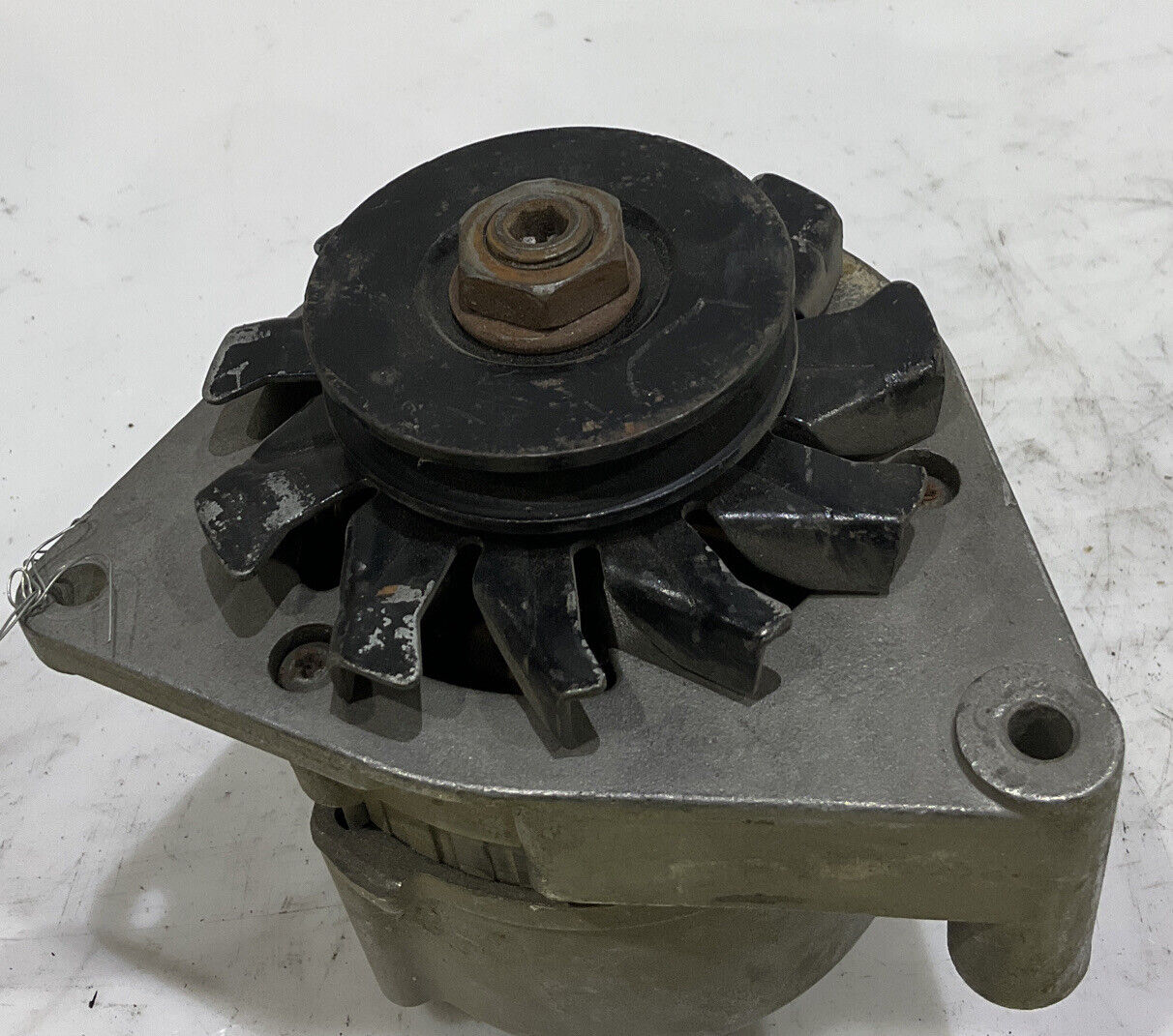 J&N 400-24109 ALTERNATOR 55A 12V