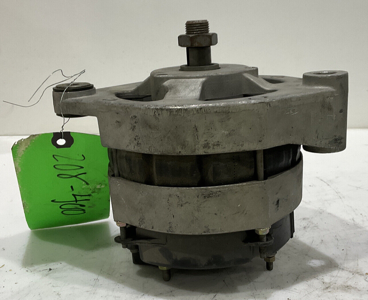HUGO 13 0372 ALTERNATOR 28V VALEO 02469523 60A