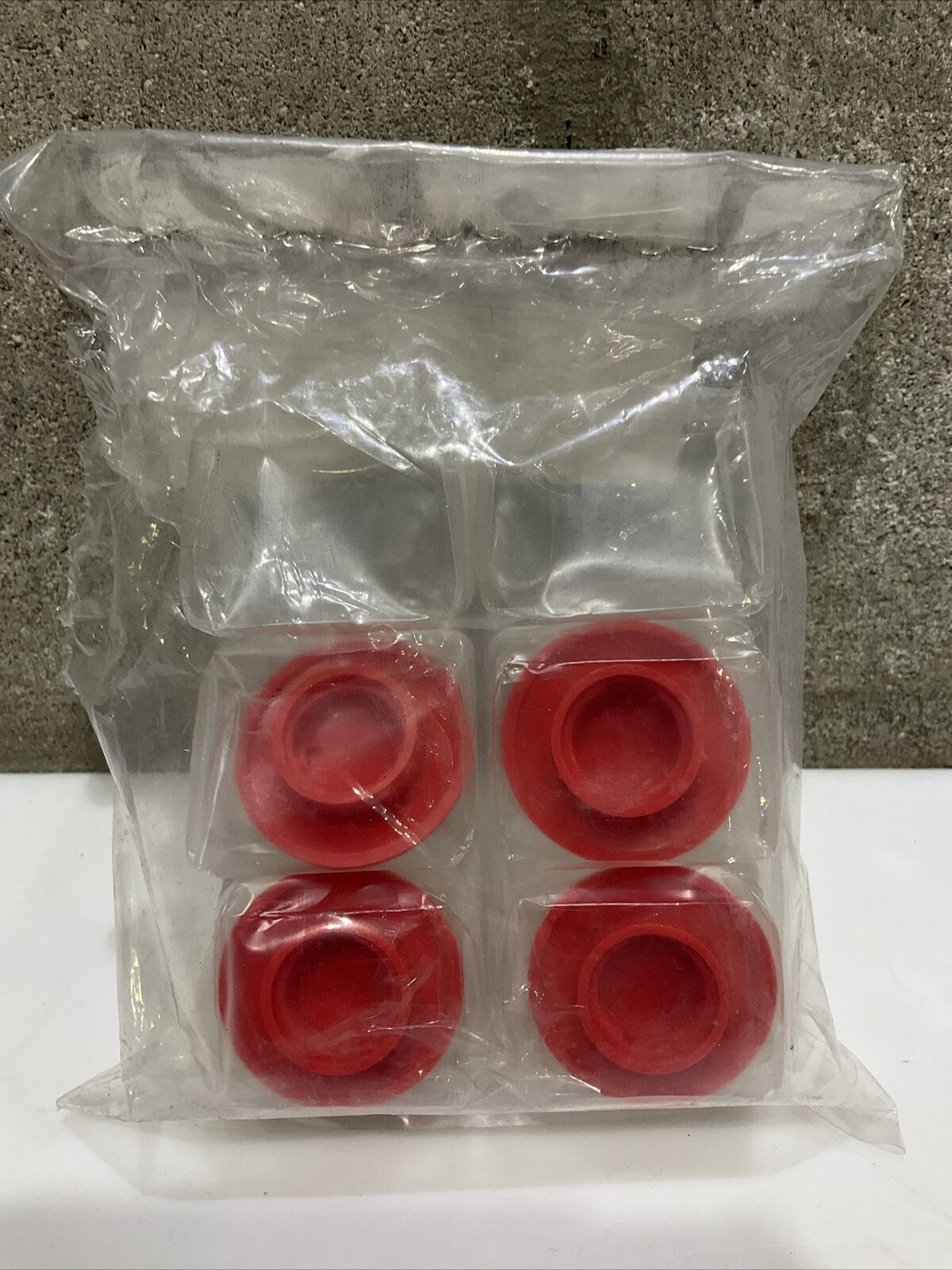 IDEC AVW4B-R RED LENS 40 MM EMERGENCY OFF PUSHBUTTON COVER LOT OF 4 476