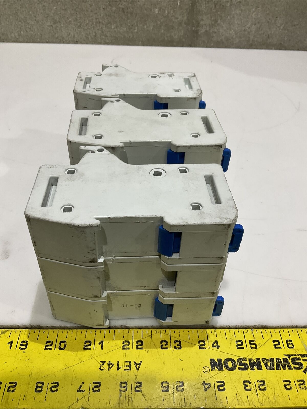 FERRAZ SHAWMUT US3J3I K214967 FUSE HOLDER 600V 30A 200KA LOT OF 3 476