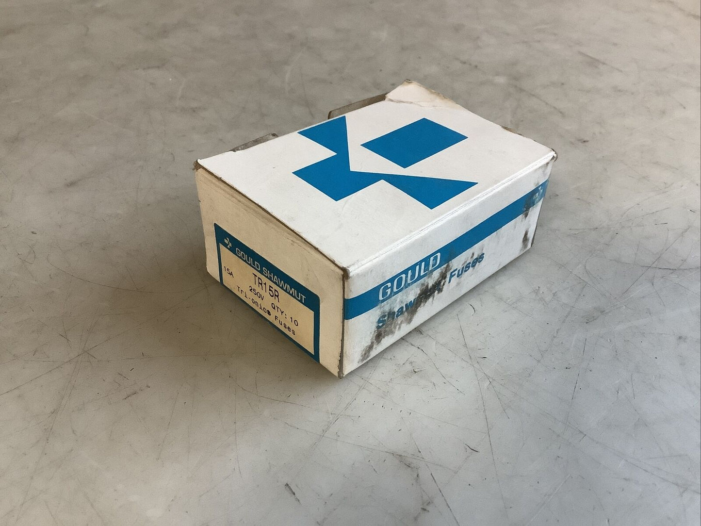 SHAWMUT TR15R FUSE 15A 250V 476 - QTY 4