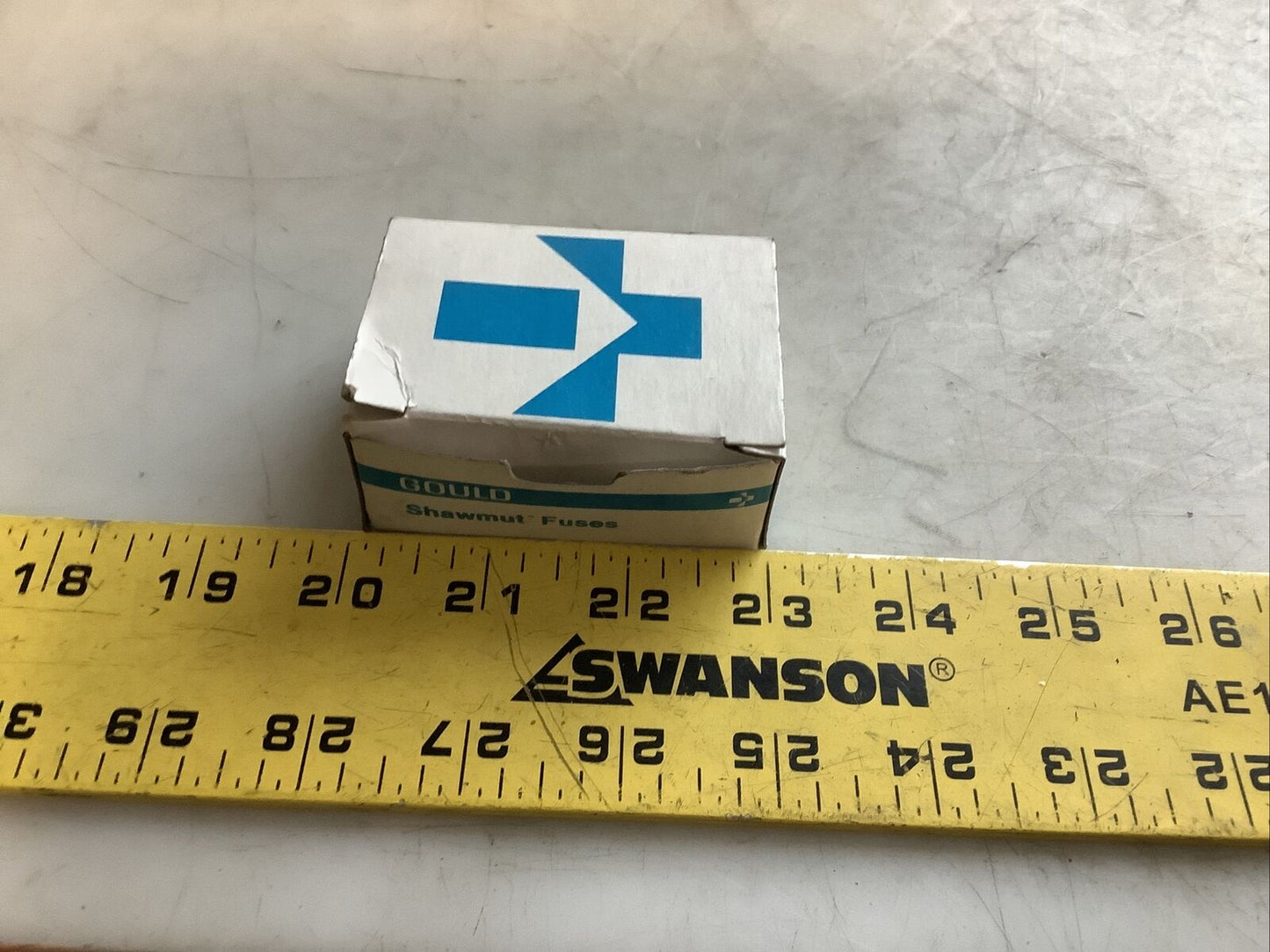 SHAWMUT TR15R FUSE 15A 250V 476 - QTY 4