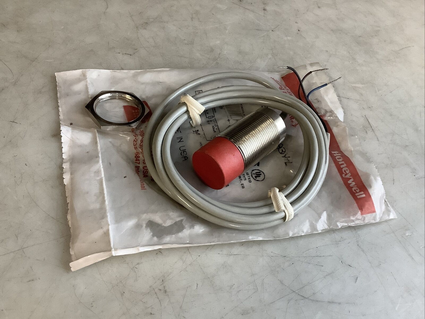 HONEYWELL 972AB4XM-A3N-L PROXIMITY SENSOR 30VDC 0.2A 476