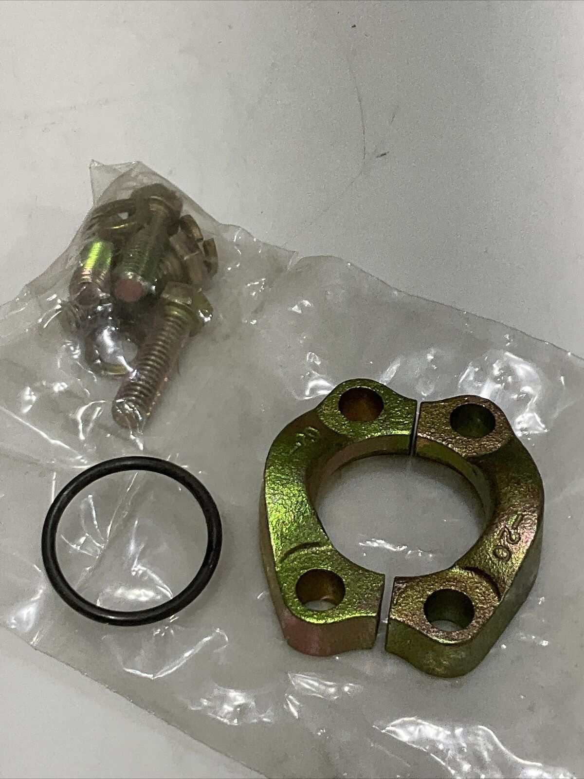 LHA L-20SF-3 ENGINE OIL FILTER FLANGE LOT OF 2 476