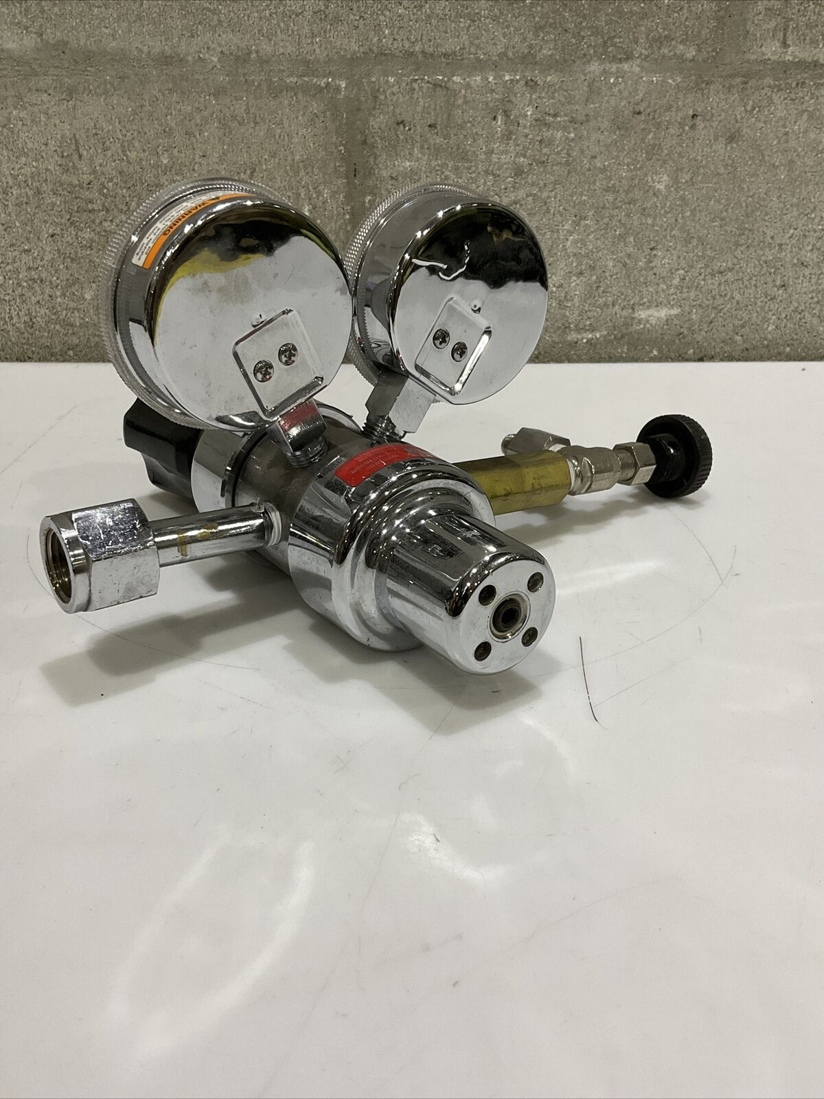 MATHESON 81-BF-320 DUAL GAUGE REGULATOR 476
