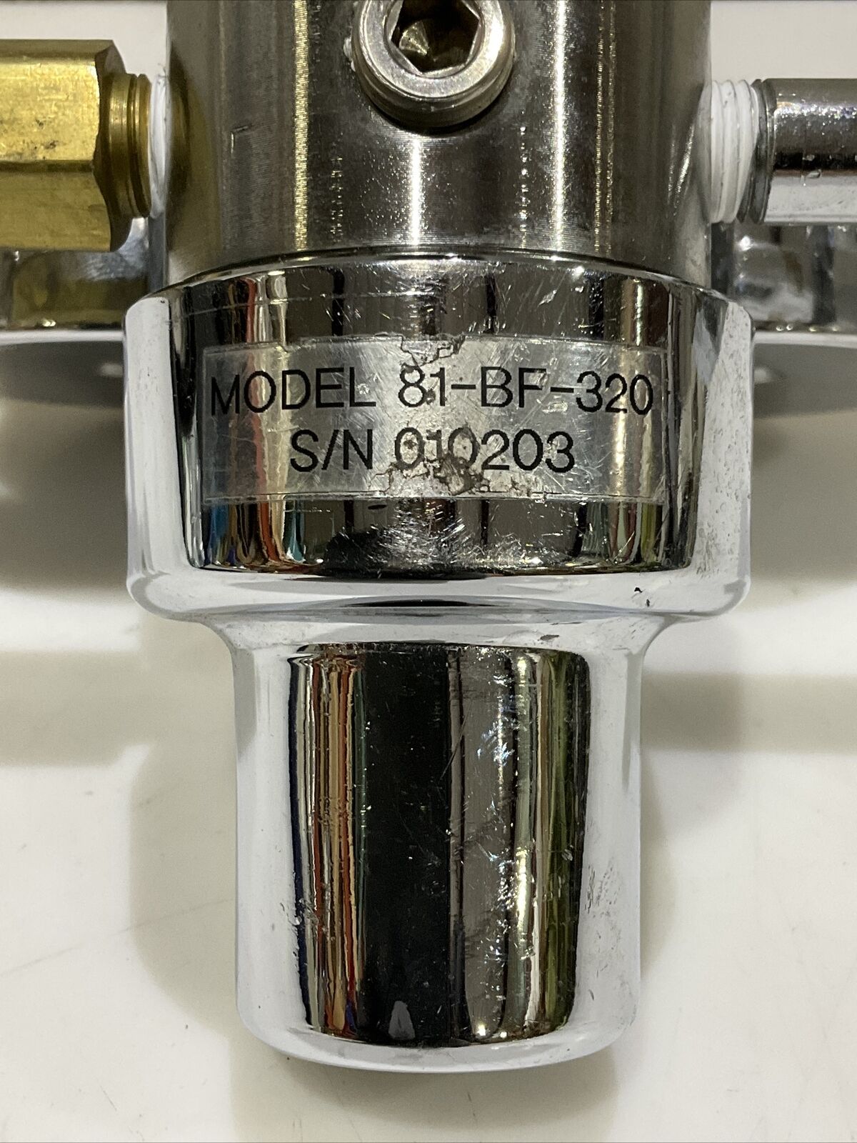 MATHESON 81-BF-320 DUAL GAUGE REGULATOR 476