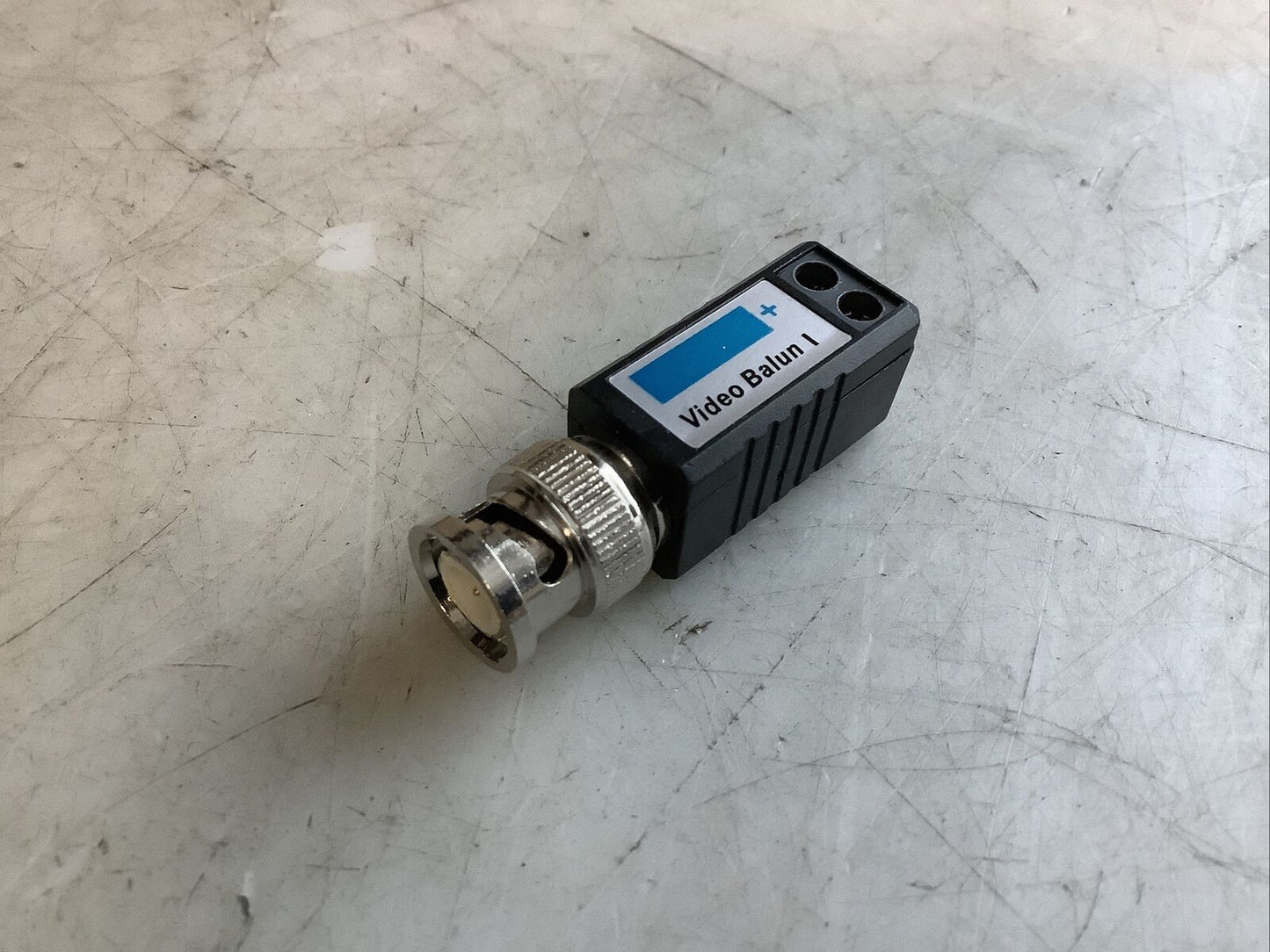 VB-2VS VIDEO BALUN 476 - LOT OF 48