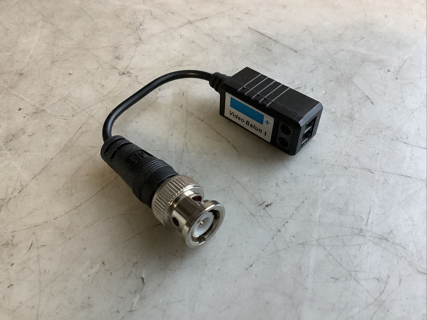VB-2VS VIDEO BALUN 476 - LOT OF 48
