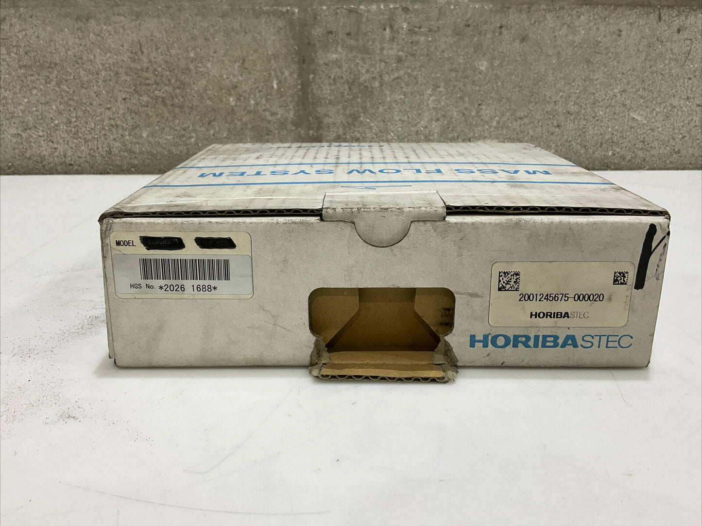 HORIBASTEC N2 10SLM SEC-Z524MGXN ELECTRICAL MASS FLOW CONTROLLER VALVE 476