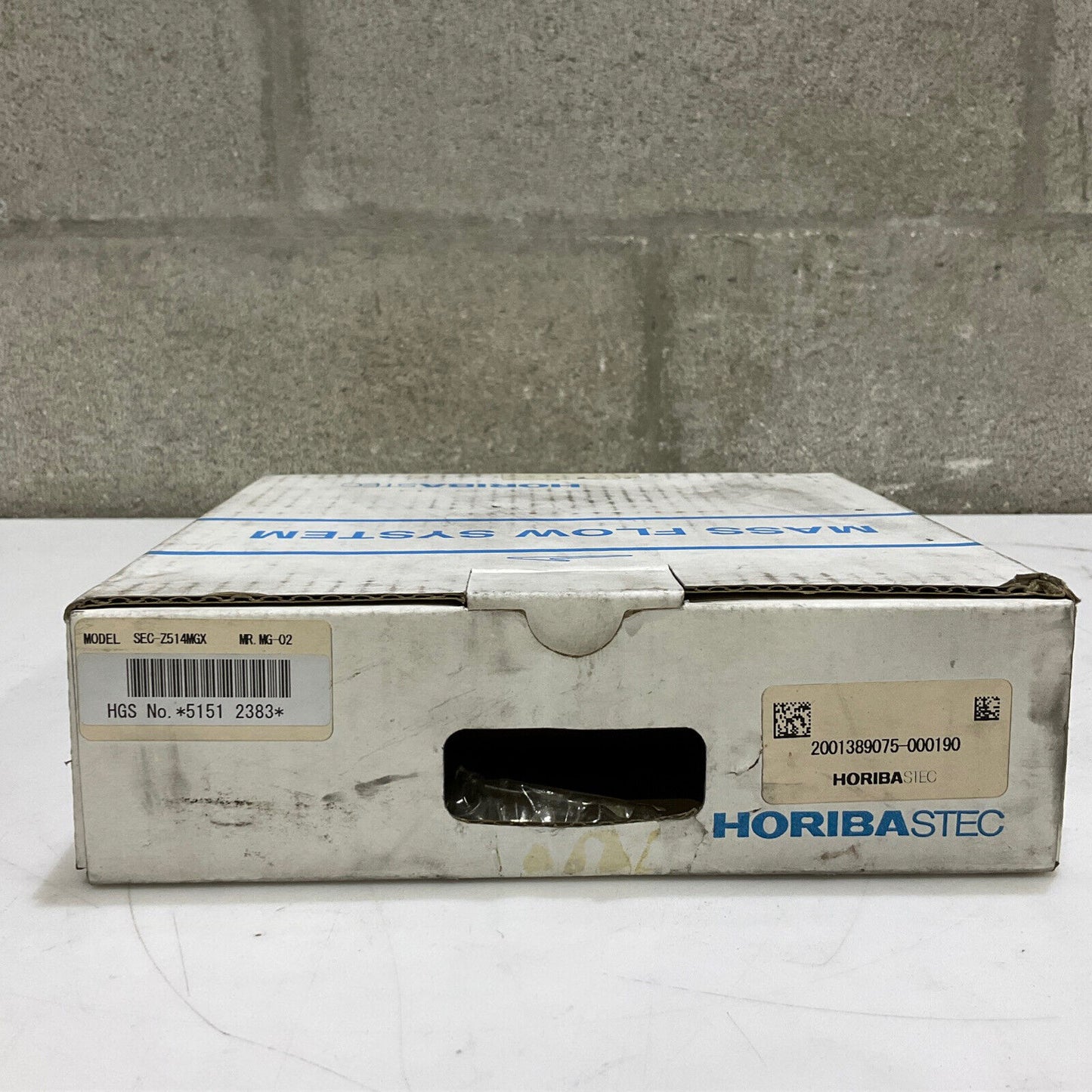 HORIBASTEC SEC-Z524MGXN 30SLM N2 ELECTRICAL MASS FLOW CONTROLLER VALVE 476