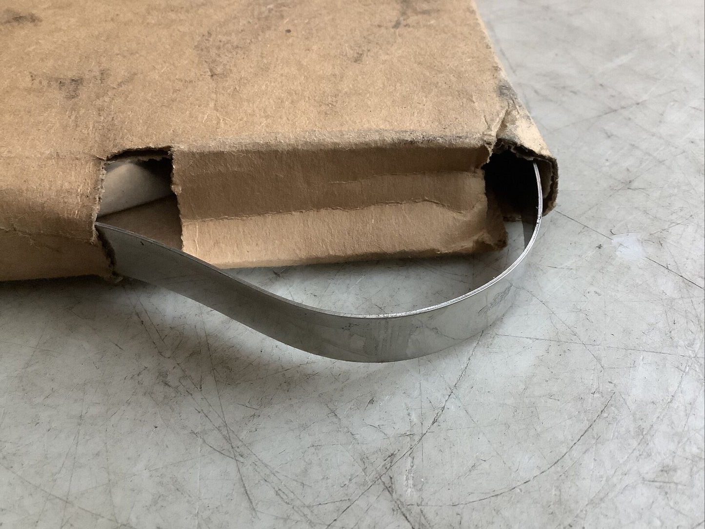 DIXON SS500 STAINLESS STEEL STRAPPING 1/2IN 100FT .030IN 476