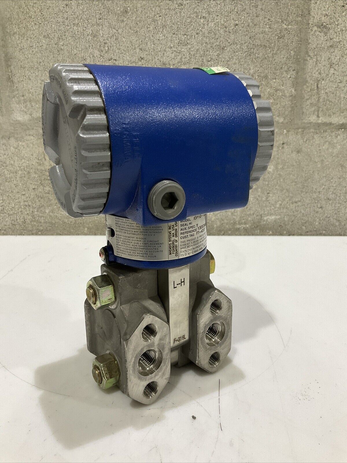 FOXBORO IDP10-T22A21F-L1T DIFFERENTIAL PRESSURE TRANSMITTER 476