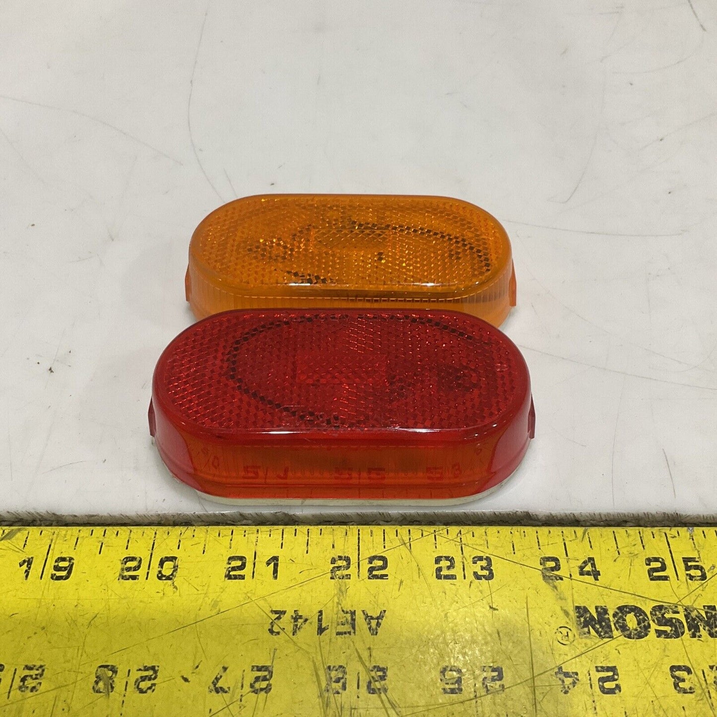 PETERSON PM V108WA V108WR OBLONG AMBER & RED CLEARANCE MARKER LIGHT LOT OF 9 476