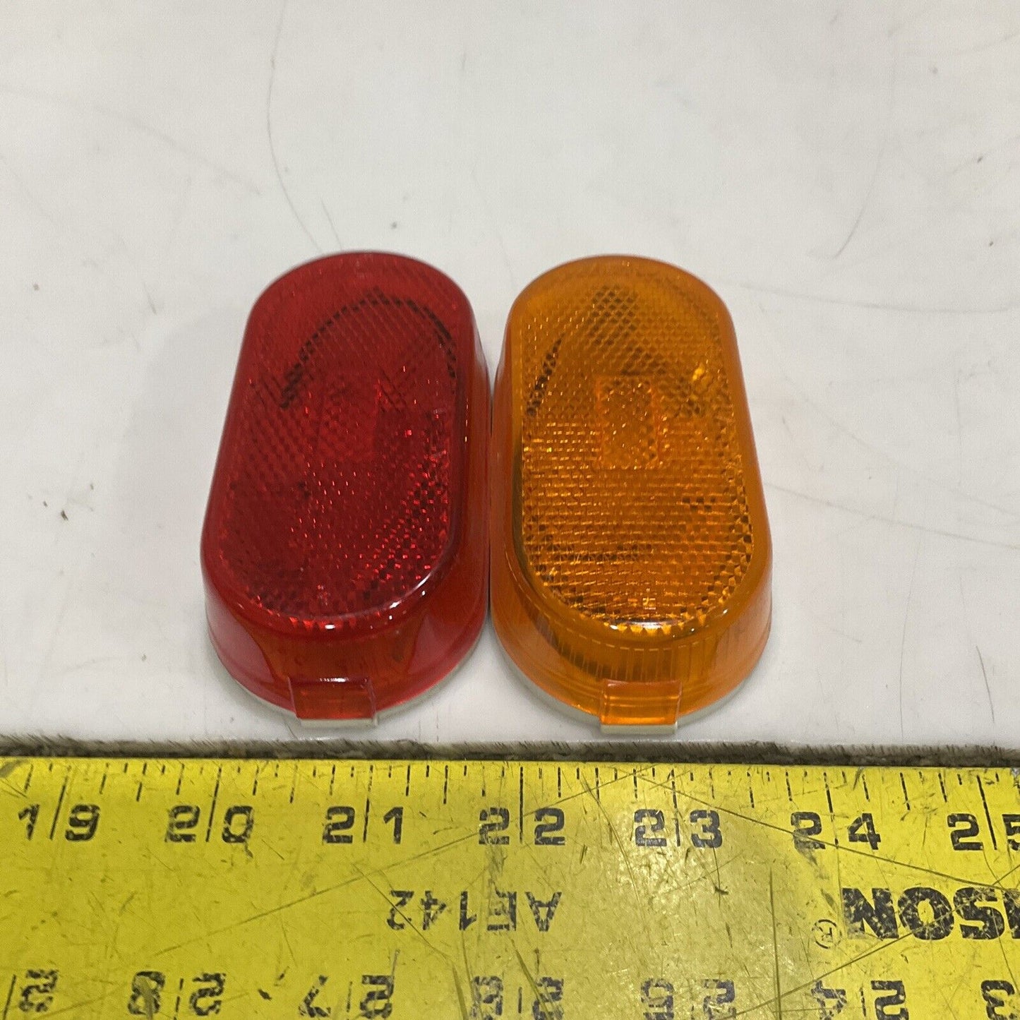 PETERSON PM V108WA V108WR OBLONG AMBER & RED CLEARANCE MARKER LIGHT LOT OF 9 476