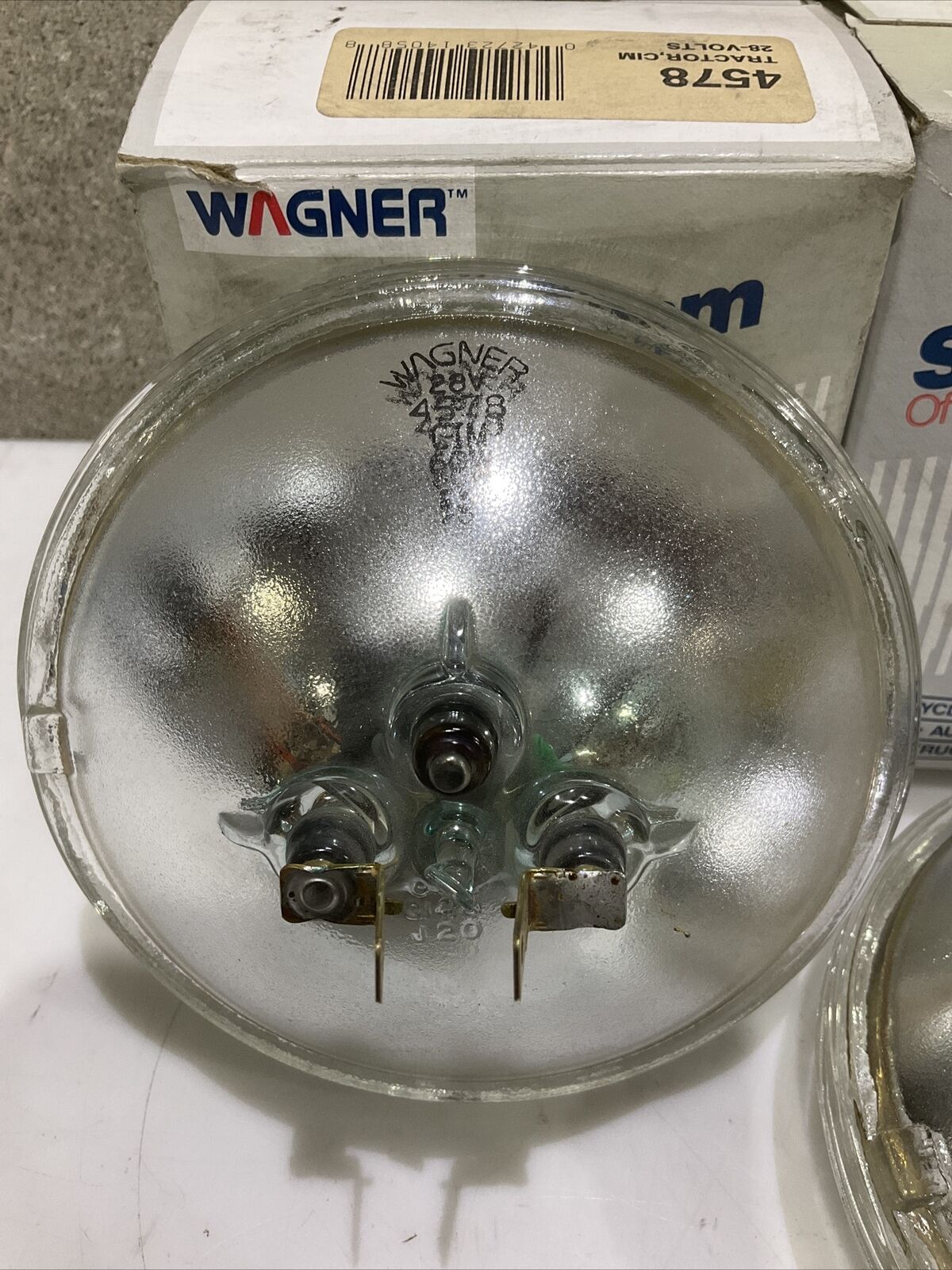 WAGNER 4578 TRACTOR SEALED BEAM OFF ROAD LIGHTING 28 V 476