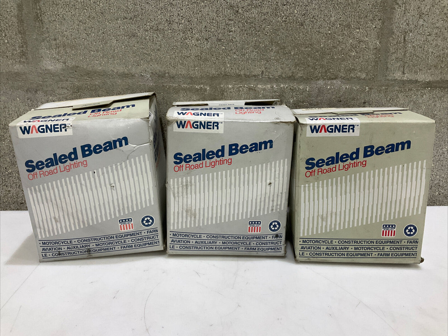 WAGNER 4578 TRACTOR SEALED BEAM OFF ROAD LIGHTING 28 V 476