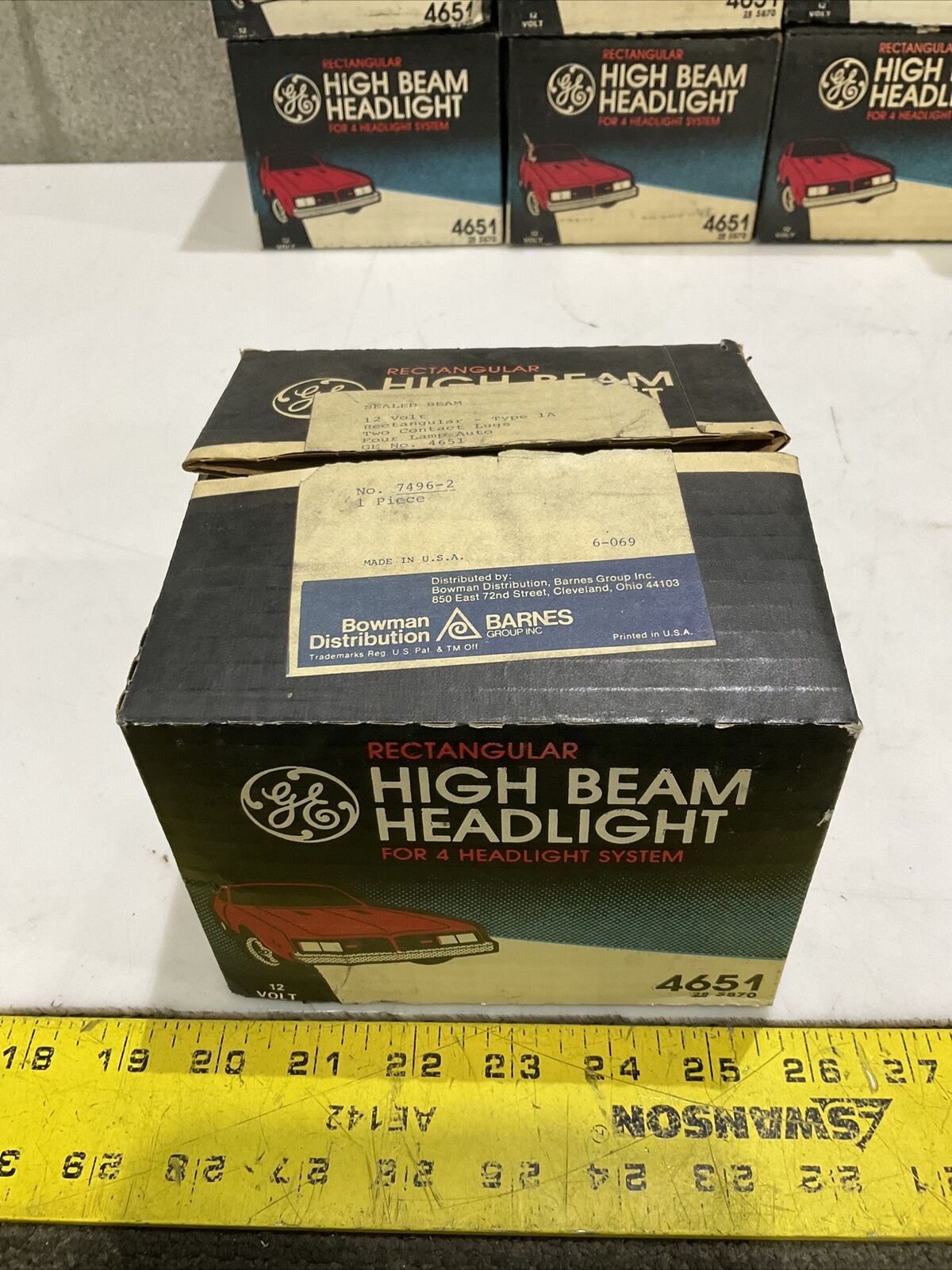 GE 4651 HIGH BEAM HEADLIGHT FOR 4 HEADLAMP SYSTEM LOT OF 11 476