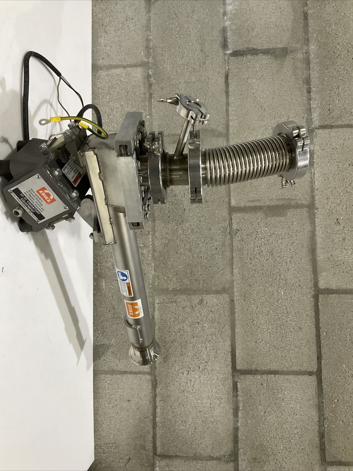 ERIEZ 15A 303760-2 2/16 VIBRATING PAN FEEDER CDM 115V .50 AMP 60 HZ CDM