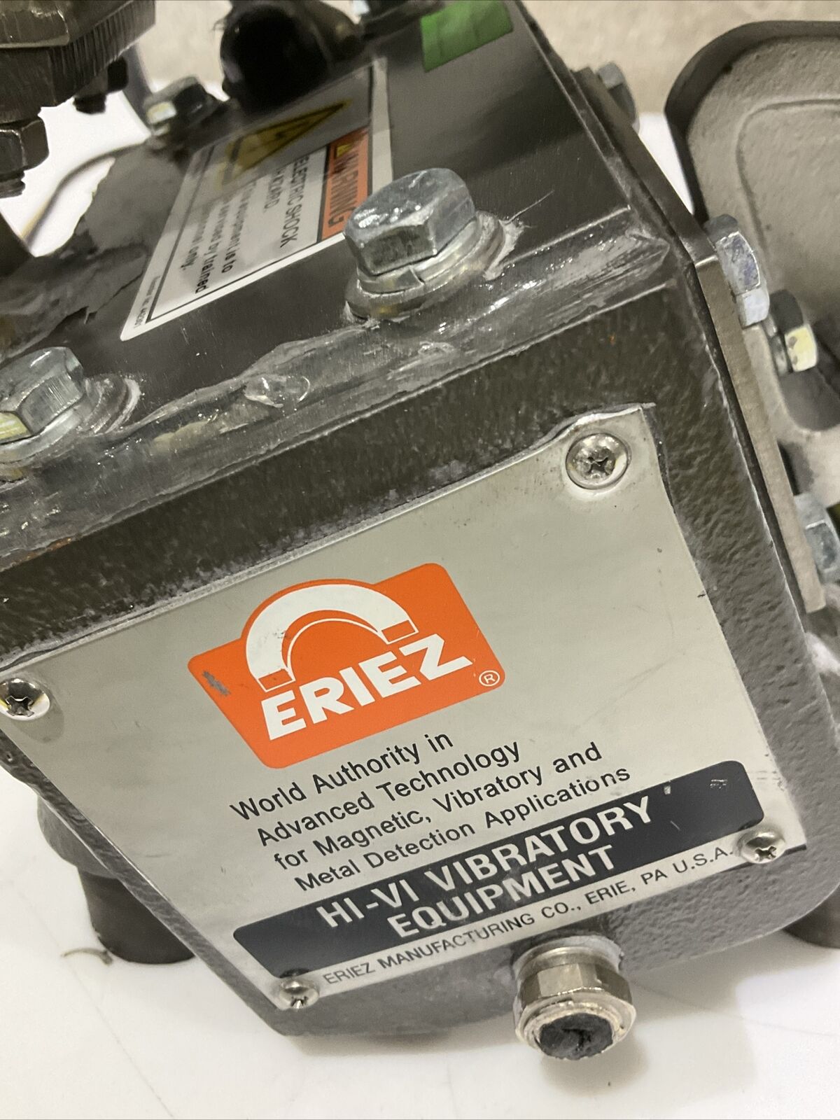 ERIEZ 15A 303760-2 2/16 VIBRATING PAN FEEDER CDM 115V .50 AMP 60 HZ CDM