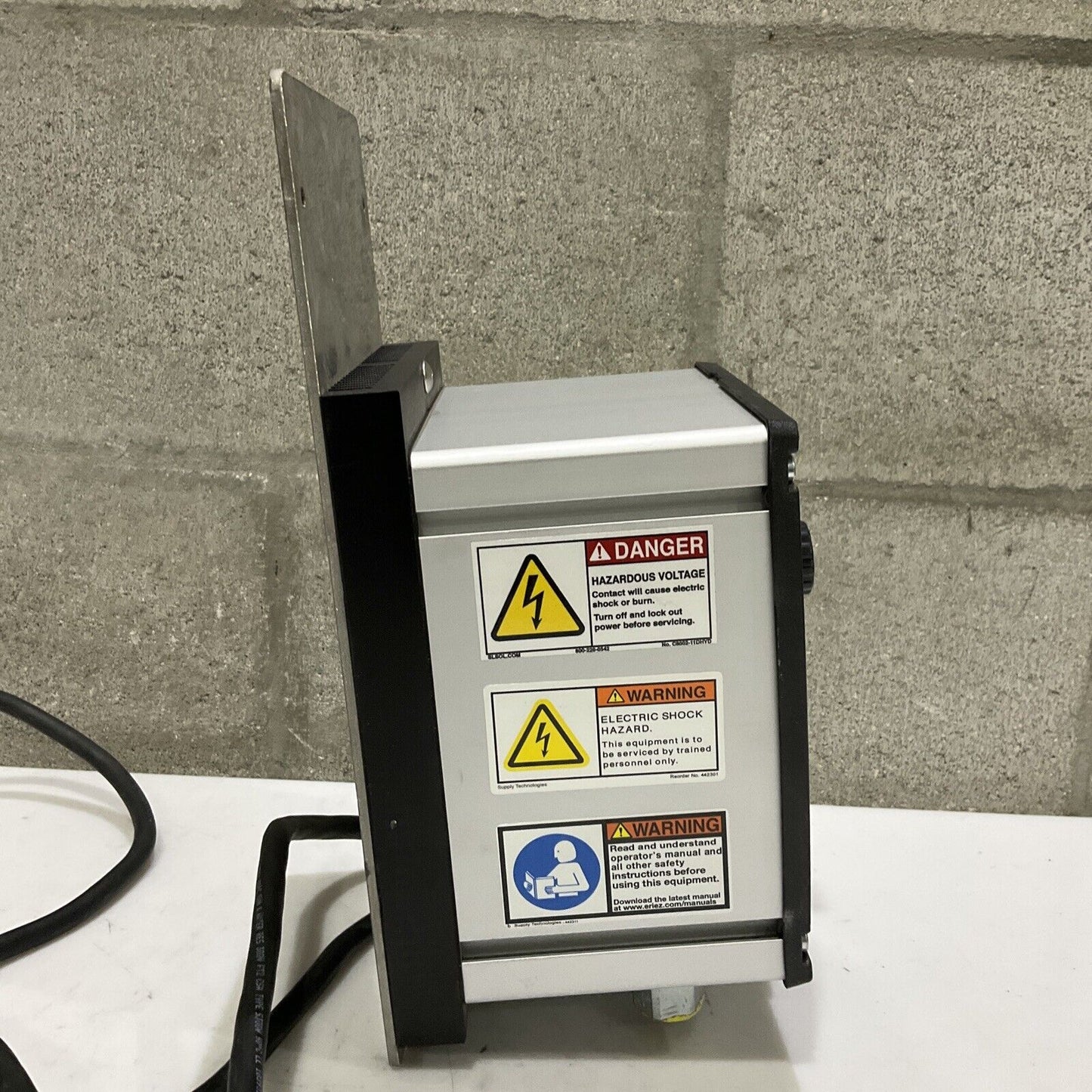 ERIEZ UN-115-2A-FW VIBRATORY FEEDER CONTROL 15A VIBRATING PAN FEEDER CDM