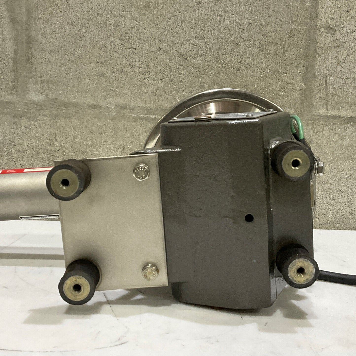 ERIEZ UN-115-2A-FW VIBRATORY FEEDER CONTROL 15A VIBRATING PAN FEEDER CDM