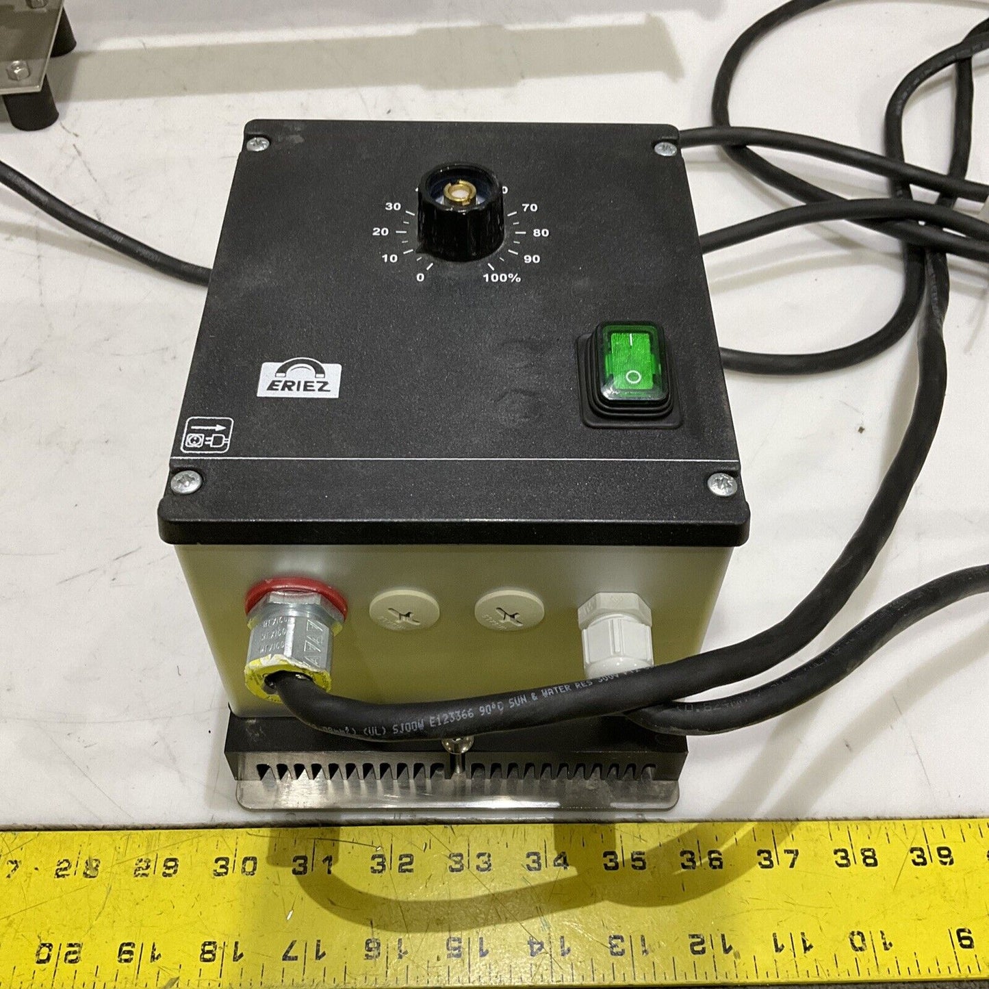 ERIEZ UN-115-2A-FW VIBRATORY FEEDER CONTROL 15A VIBRATING PAN FEEDER CDM