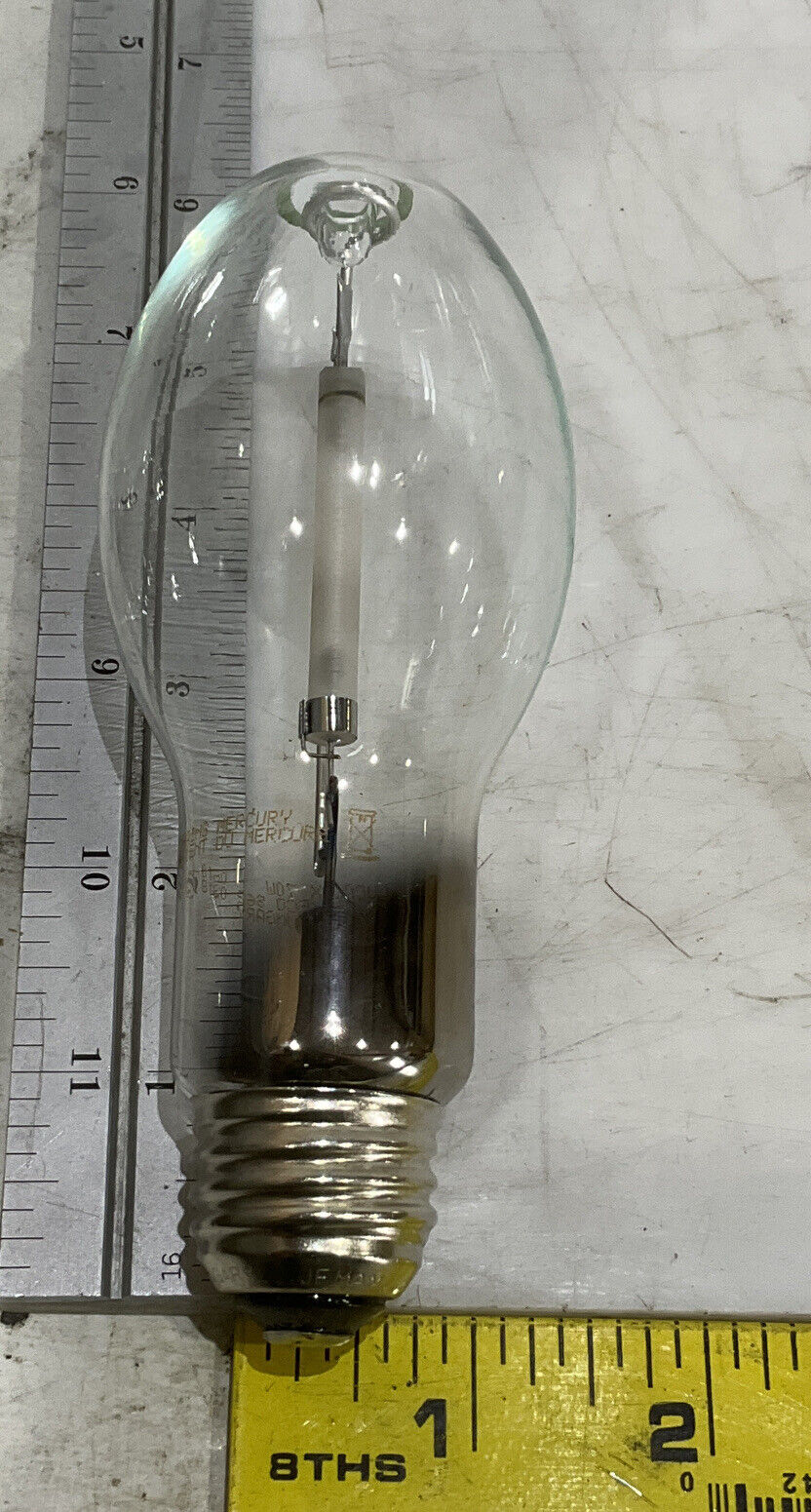 GENERAL ELECTRIC LU70/MED/ECO BULB LOT OF 9 476