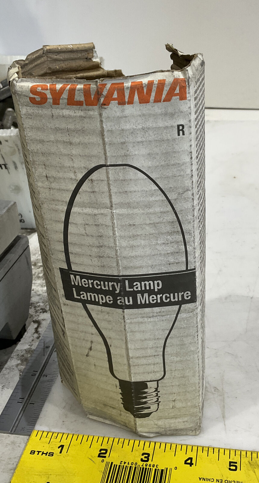 SYLVANIA H37KC-250/DX MERCURY LAMP 476