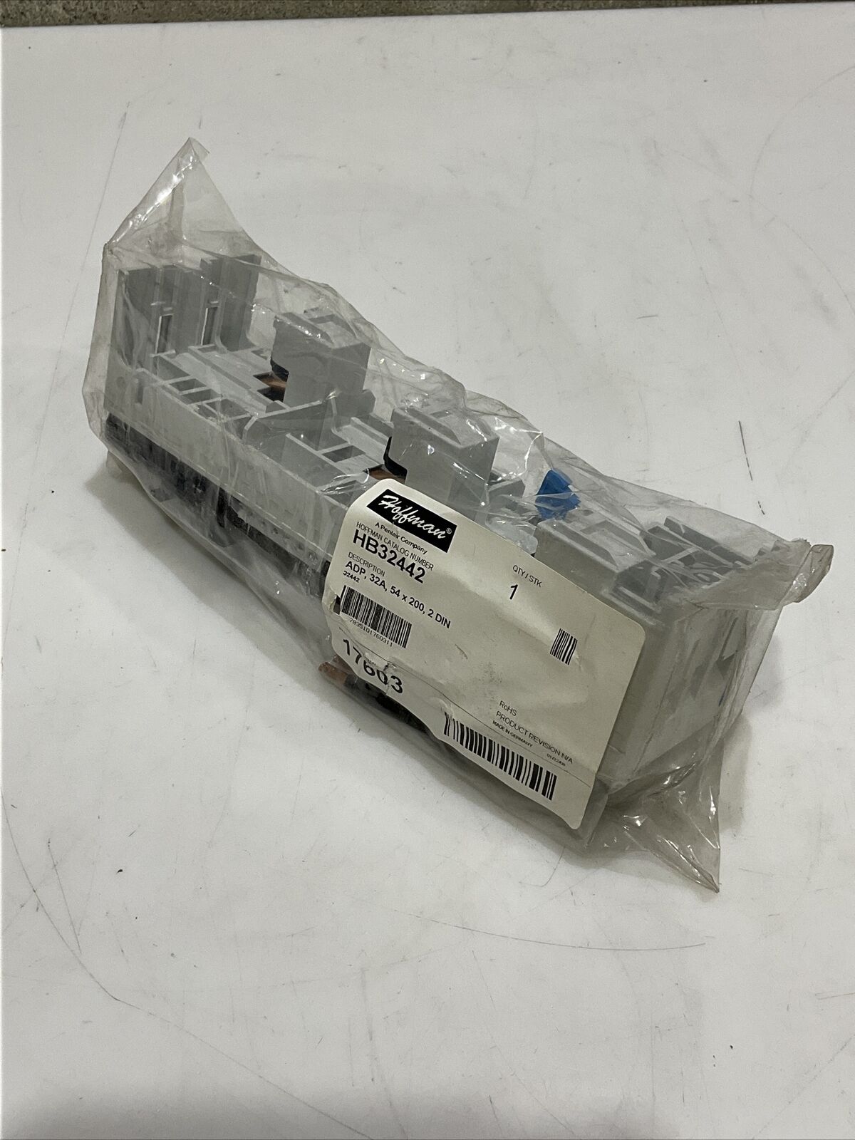 HOFFMAN HB32442 17603 ADP 32A 54 X 200 2 DIN 479