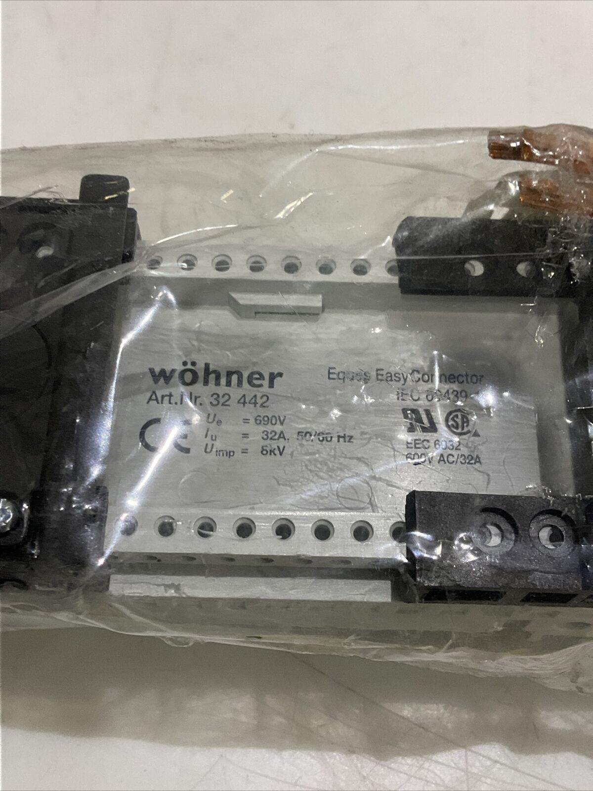 HOFFMAN HB32442 17603 ADP 32A 54 X 200 2 DIN 479