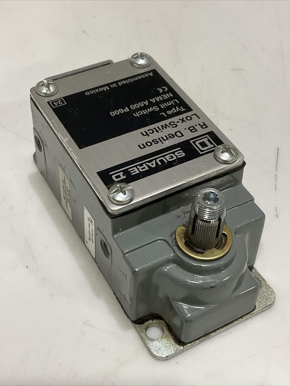 SQUARE D L100WS2M1 LOX-SWITCH LIMIT SWITCH TYPE L 479