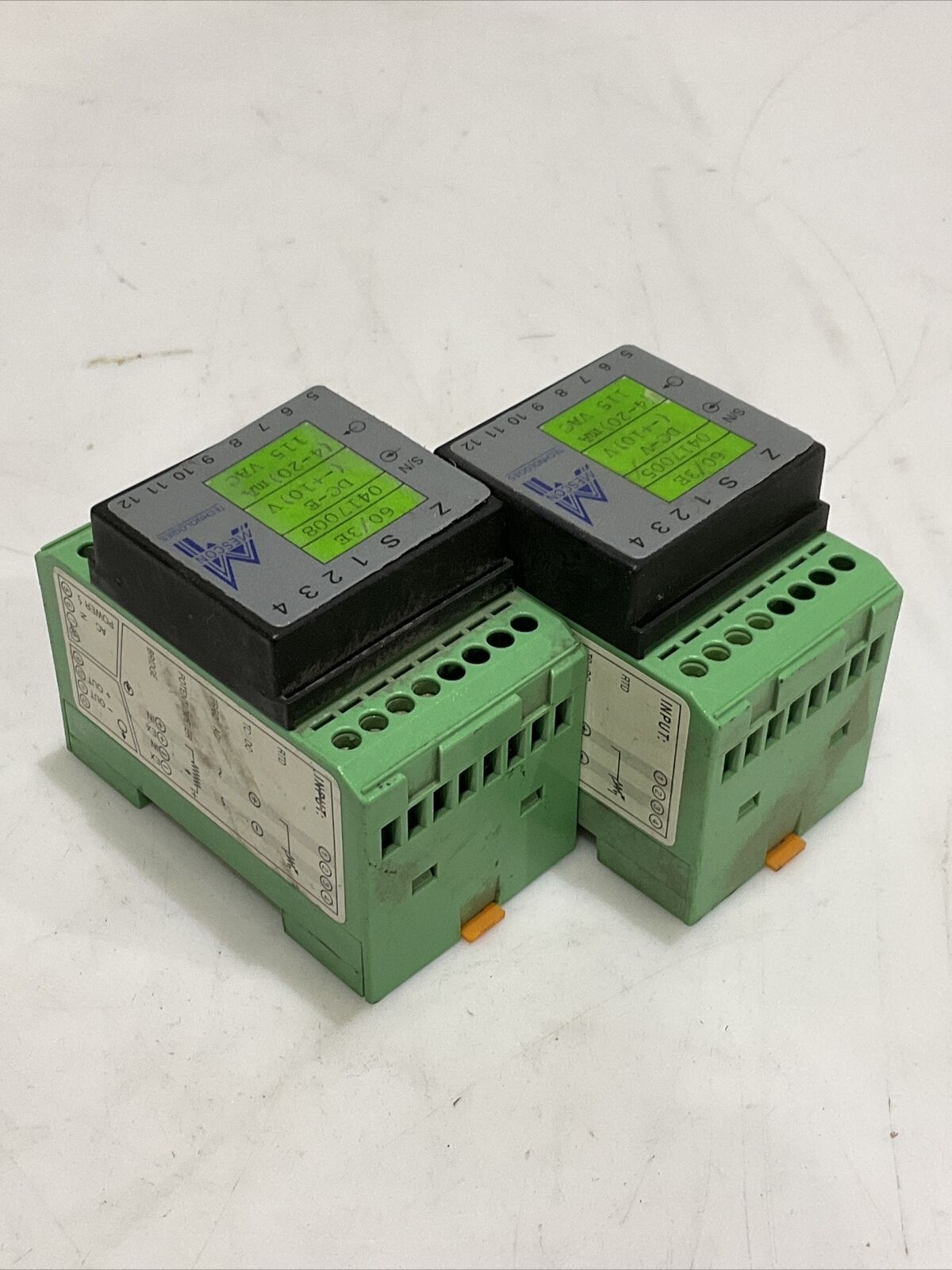 MESCON 60/3E SIGNAL ISOLATOR LOT OF 2 476