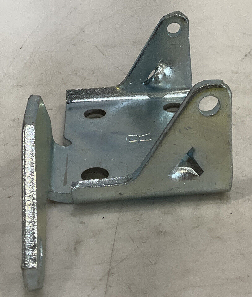 GENERAL MOTORS 12475676 FRONT DOOR HINGE REPLACEMENT RH 476
