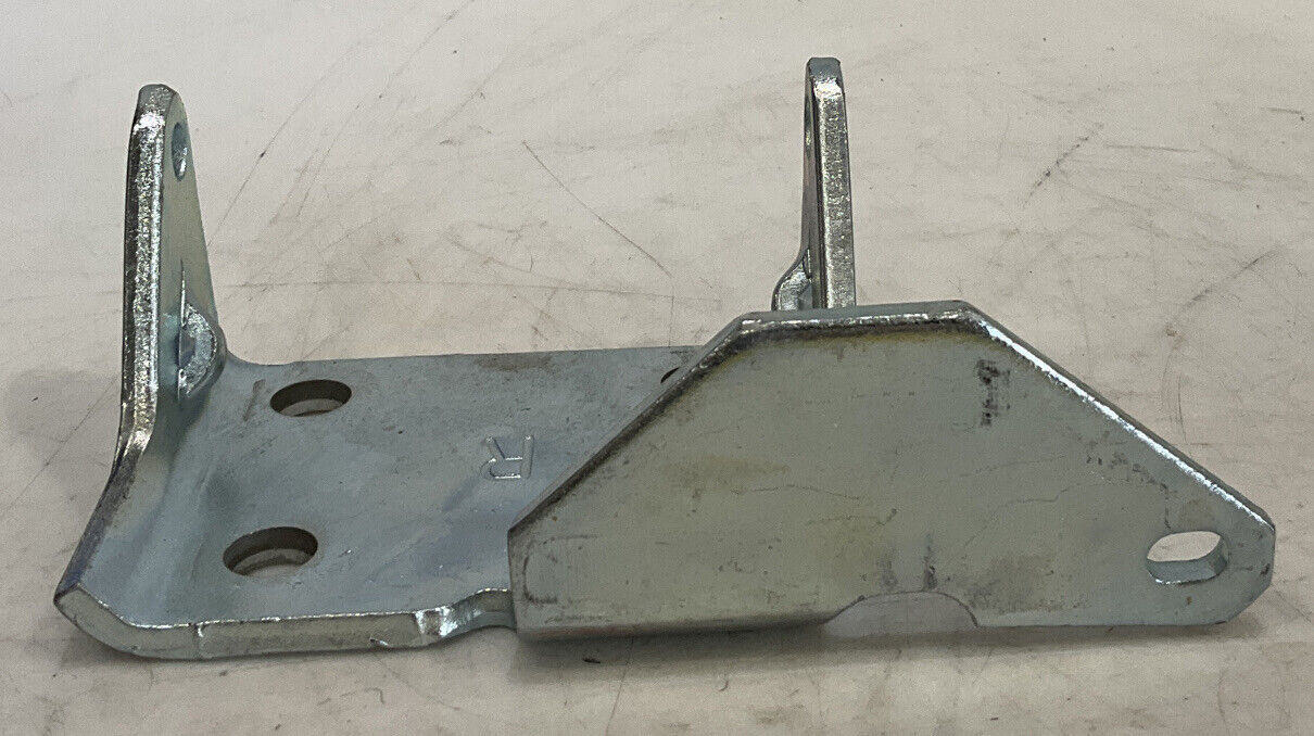 GENERAL MOTORS 12475676 FRONT DOOR HINGE REPLACEMENT RH 476