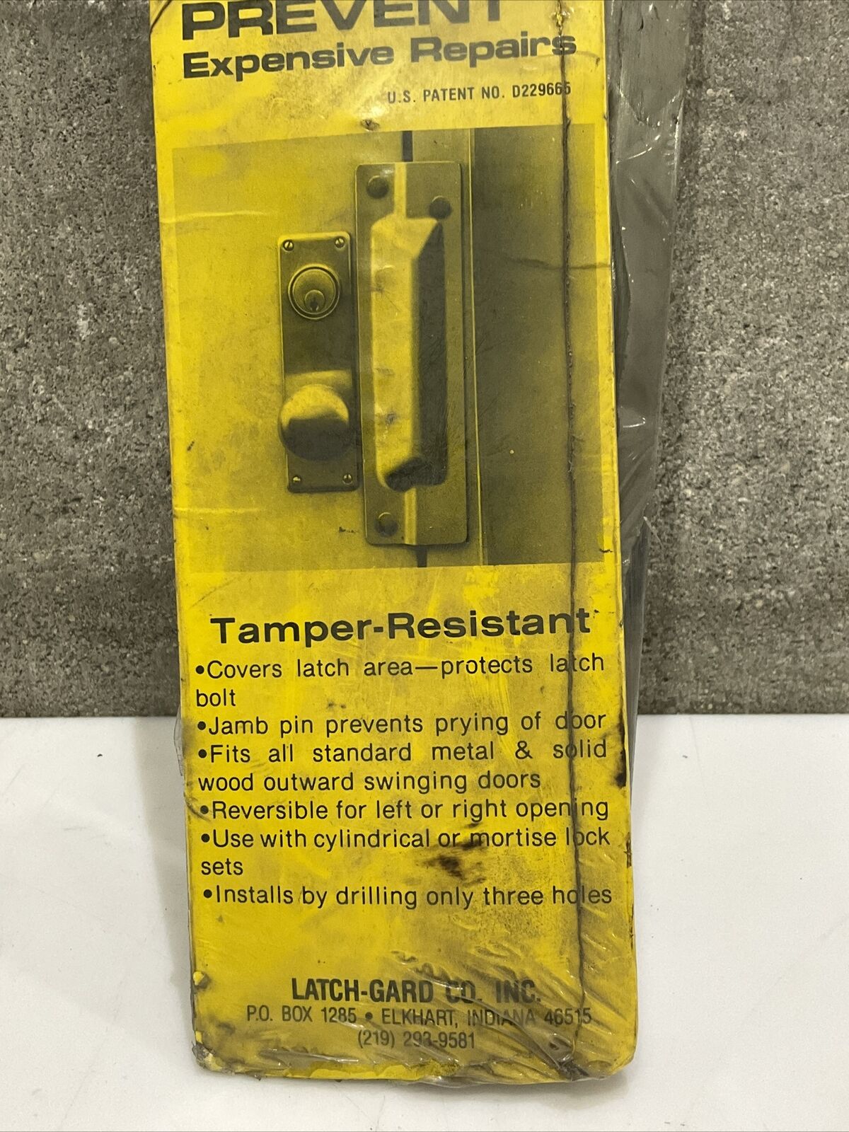 LATCH GUARD D229665 INDUSTRIAL COMMERCIAL DOOR LATCH LOT OF 2 476
