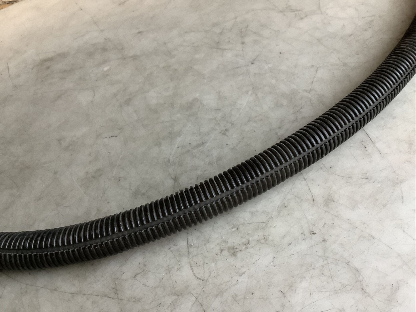 GM 12472284 OIL COOLER HOSE 476